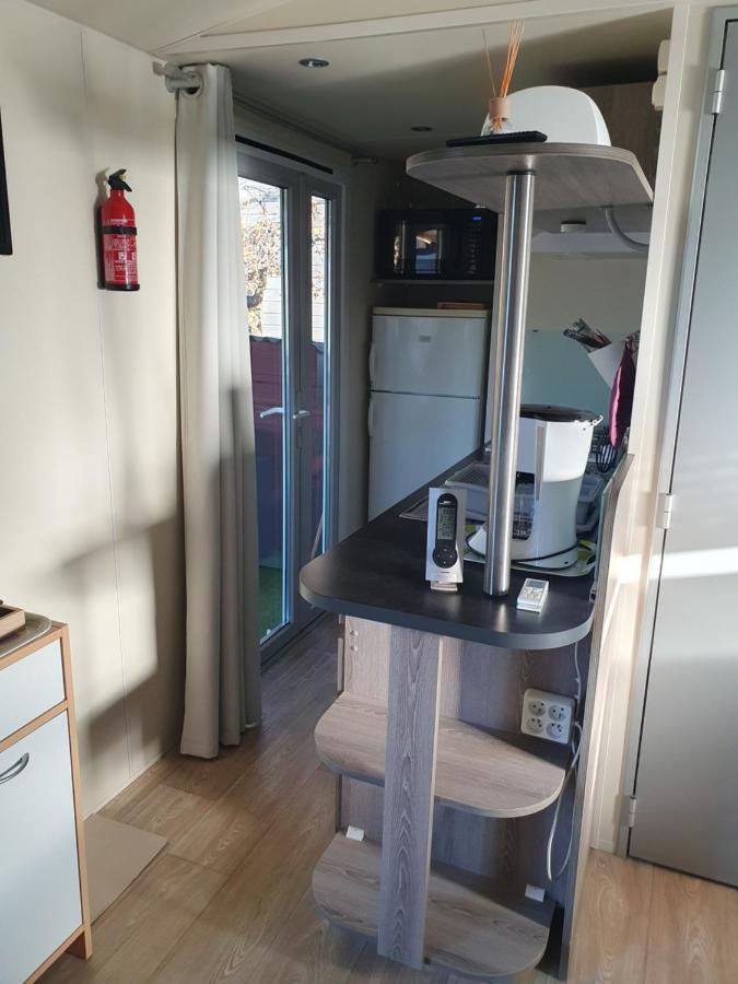 Charmant Mobil-Home Rocbaron Eksteriør bilde
